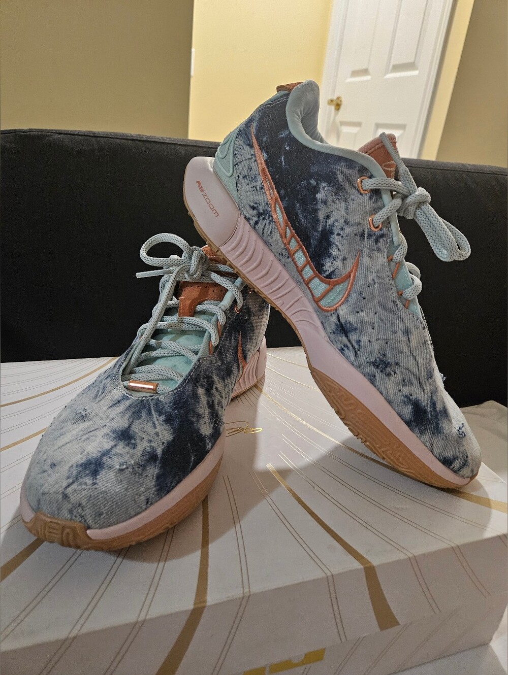 Nike LeBron 21 Aragonite